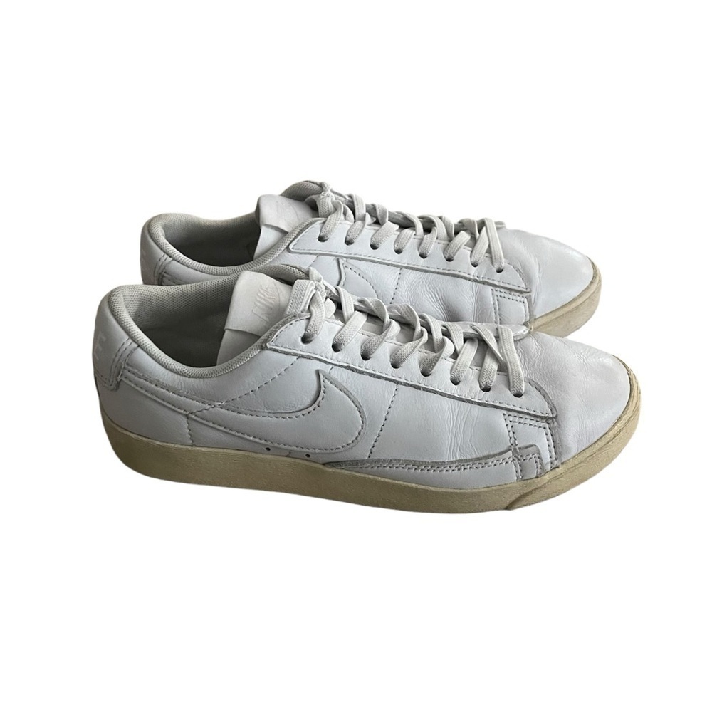 Nike Blazer Low LE Women Size 6 - Picture 6 of 10